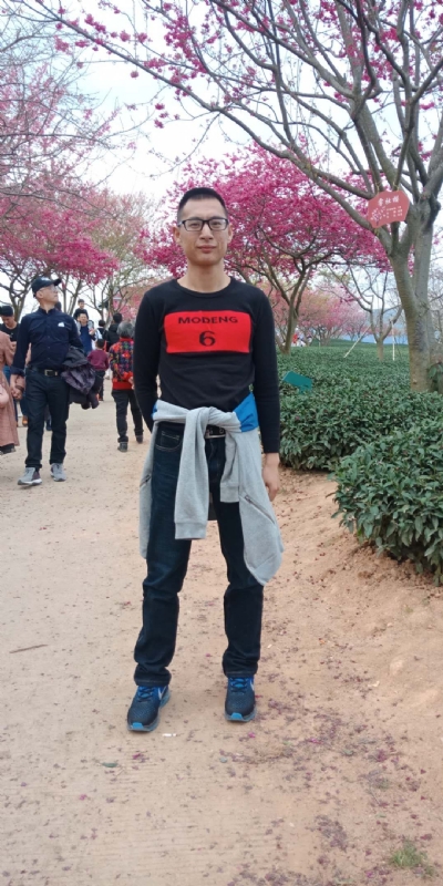 小梁的第二张照片--闽侯征婚网