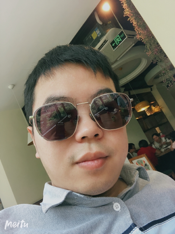 月台等路人的第一张照片--闽侯征婚网