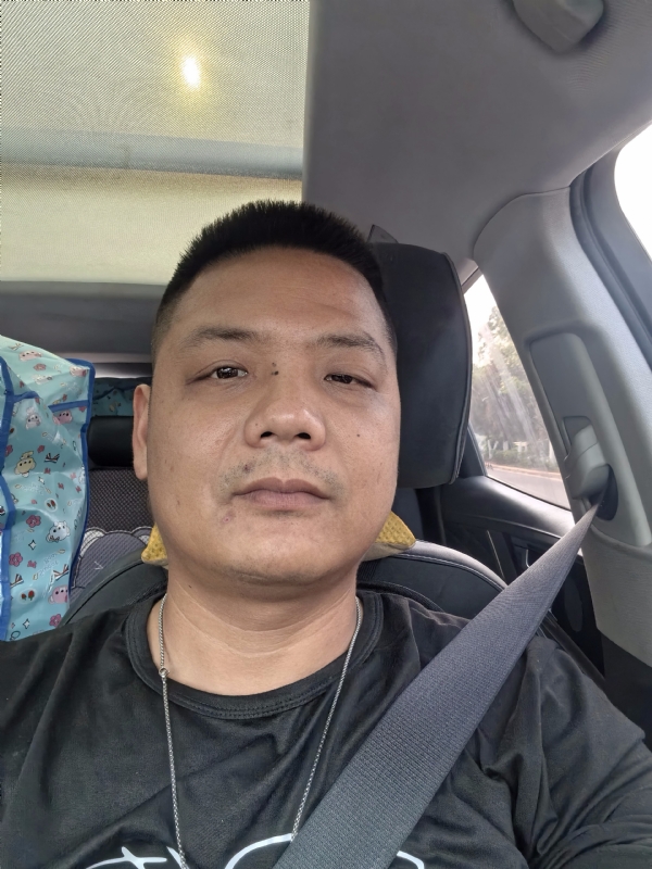 卖电池的大叔的第一张照片--闽侯征婚网